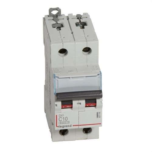 Jistič DX3 2P 10A Křivka C 6/10kA s referenciou 407798 od značky LEGRAND
