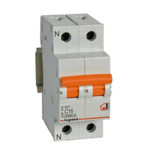 Magnetotermický istič RX³ - 1P+N - 230V~ - 16A - charakteristika C s referenciou 419926 od značky LEGRAND