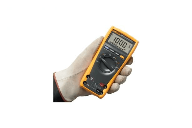 Digitálny multimeter Fluke 175 s pravou efektívnou hodnotou s referenciou 1645981 od značky FLUKE